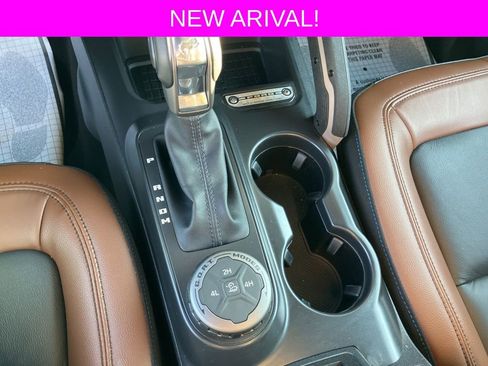 Used 2024 Ford Bronco Outer Banks image 33