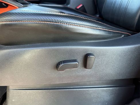 Used 2023 Nissan Frontier PRO-4X w/ Pro-4X Premium Package image 12