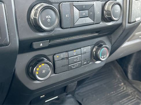 Used 2018 Ford F150 XL w/ Equipment Group 101A Mid image 23