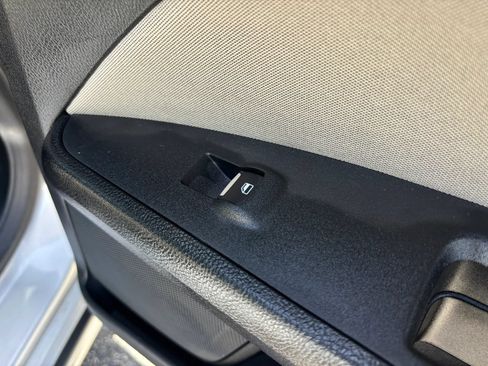 Used 2018 Ford Fusion S FWD image 47