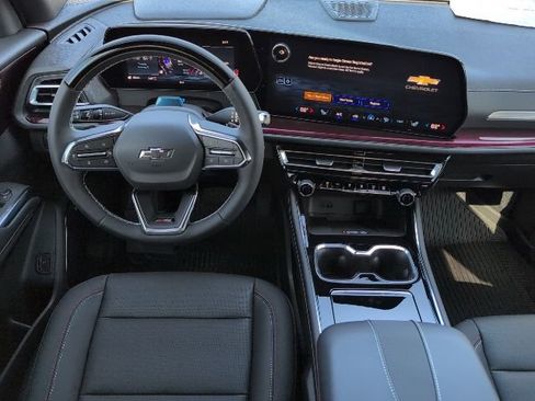 New 2026 Chevrolet Traverse Z71 w/ Enhanced Driving Package image 4