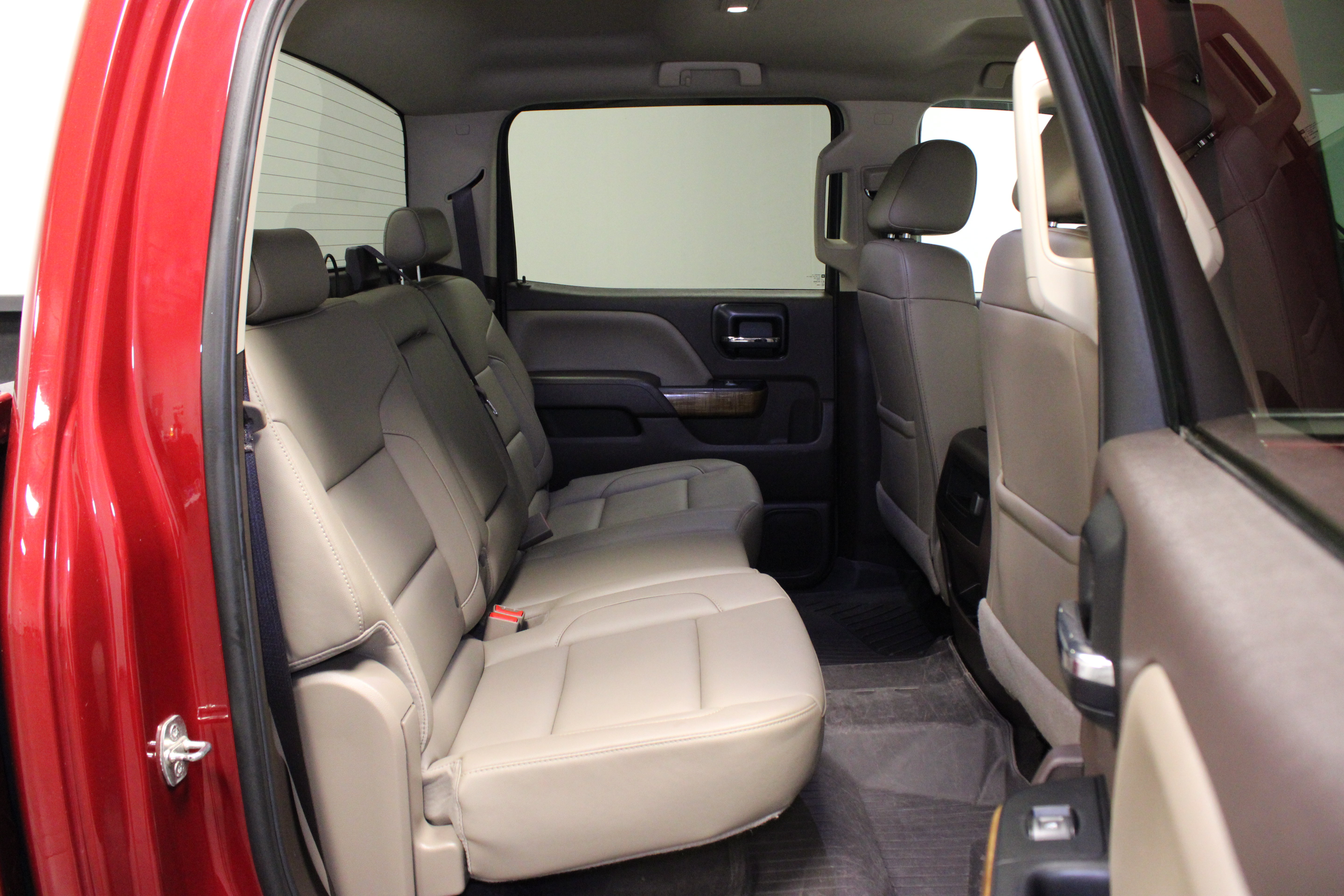Used 2018 GMC Sierra 1500 SLT w/ SLT Premium Package AWD/4WD image 15