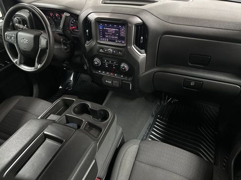 Used 2022 Chevrolet Silverado 1500 Custom Trail Boss AWD/4WD image 12