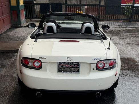 Used 2008 MAZDA MX-5 Miata Touring RWD image 17