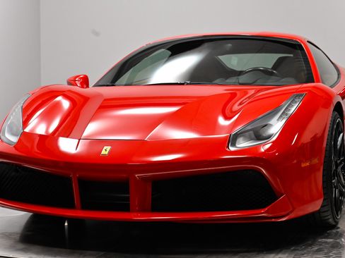 Used 2018 Ferrari 488 GTB RWD image 44