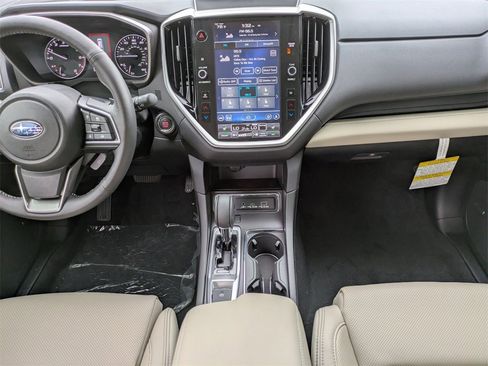 New 2025 Subaru Ascent Limited image 17