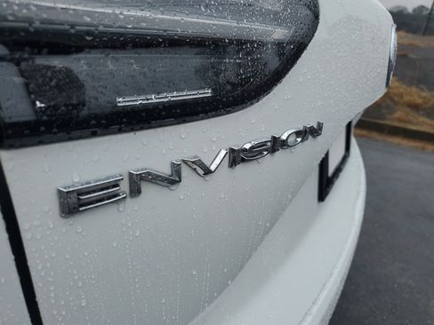 Used 2022 Buick Envision Avenir w/ Technology Package II image 5