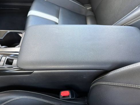 Used 2025 Toyota Camry SE FWD image 25