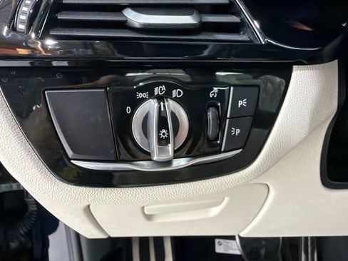 Certified 2023 BMW 540i xDrive w/ M Sport Package AWD/4WD image 12