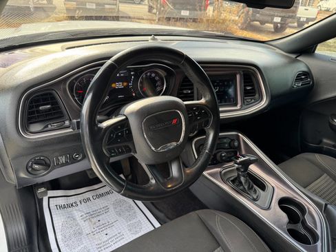 Used 2018 Dodge Challenger SXT image 16