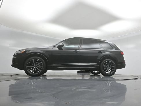 Used 2022 Audi Q7 3.0T Premium Plus w/ Premium Plus Package AWD/4WD image 52