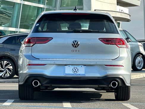 New 2025 Volkswagen GTI SE image 6