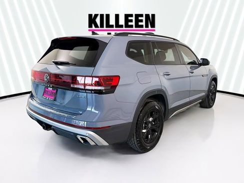 New 2025 Volkswagen Atlas Peak Edition SE image 7