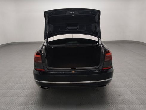 Used 2017 Volkswagen Passat 3.6 SEL Premium image 29