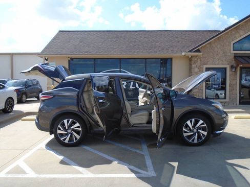 Used 2015 Nissan Murano Platinum w/ Platinum Technology Package FWD image 21