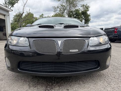 Used 2006 Pontiac GTO RWD image 2