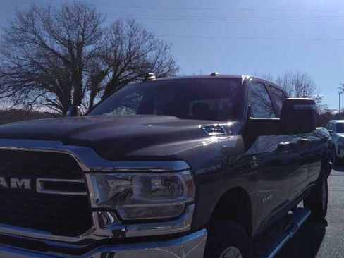 Used 2023 RAM 2500 Big Horn w/ Level 1 Equipment Group image 5