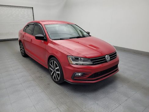 Used 2018 Volkswagen Jetta Wolfsburg Edition image 13