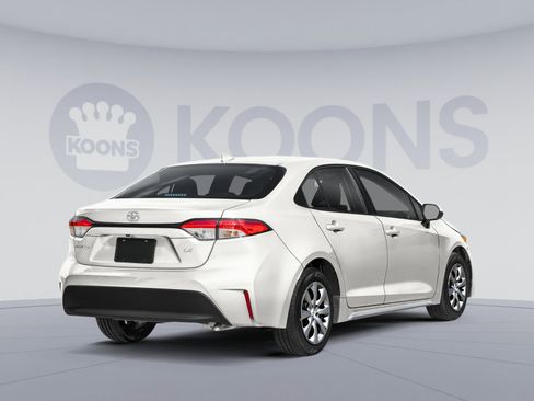 New 2026 Toyota Corolla LE FWD image 2