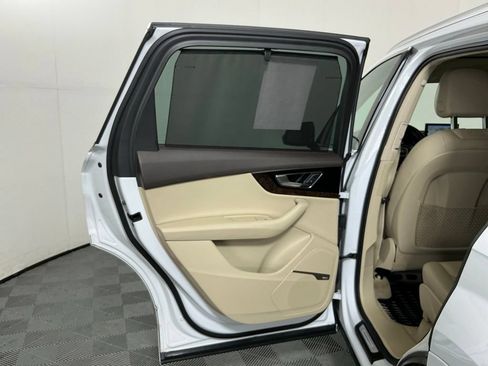 Used 2019 Audi Q7 3.0T Prestige AWD/4WD image 24
