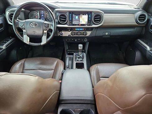 Used 2019 Toyota Tacoma Limited RWD image 16