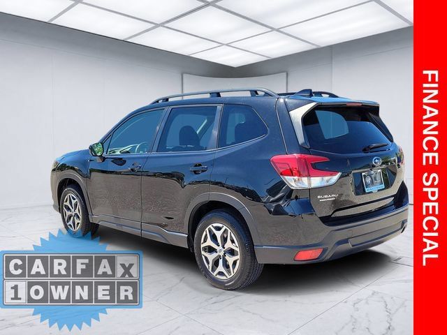 Used 2023 Subaru Forester Premium AWD/4WD image 3