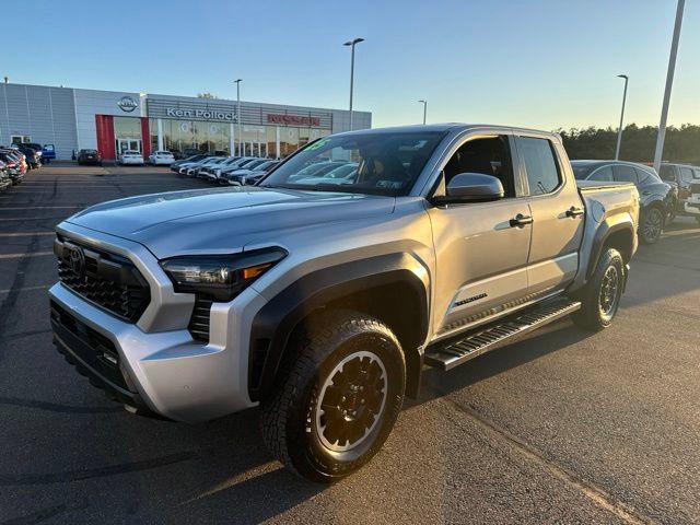 Used 2025 Toyota Tacoma TRD Off-Road w/ TRD Off Road Upgrade Package AWD/4WD image 47