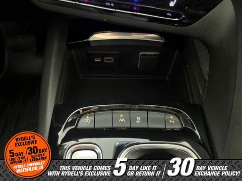 Used 2023 Buick Envision Essence FWD image 38