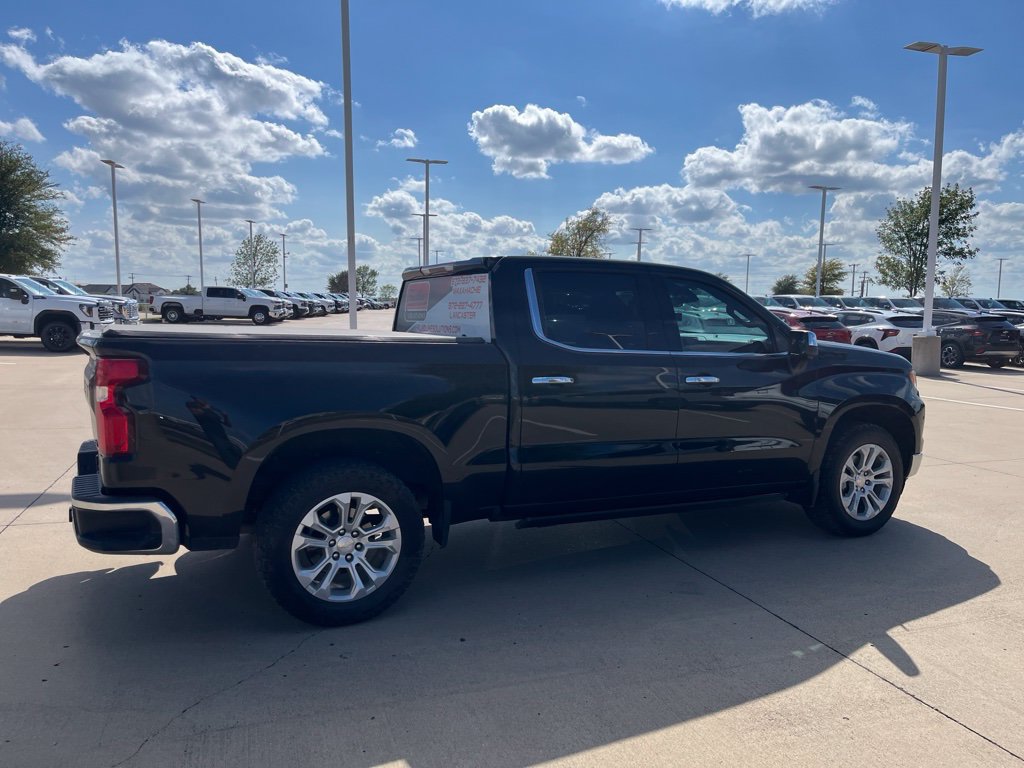 Used 2022 Chevrolet Silverado 1500 LTZ AWD/4WD image 4
