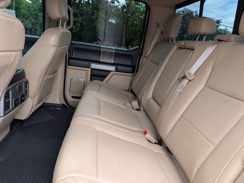 Used 2019 Ford F250 Lariat w/ Chrome Package RWD image 17