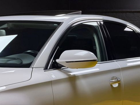 Used 2015 Audi A8 L 4.0T w/ Premium Package image 9