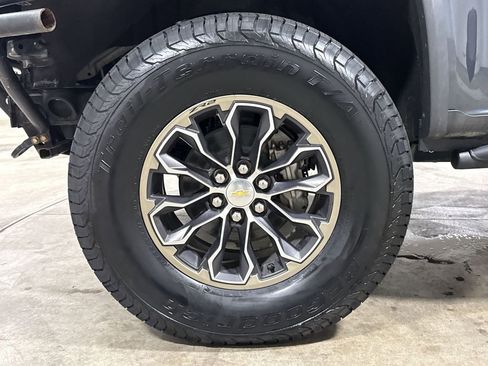 Used 2019 Chevrolet Colorado ZR2 w/ LPO, Premium Interior Package AWD/4WD image 26
