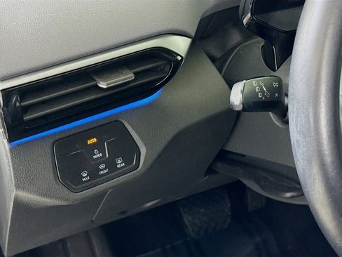 Used 2022 Volkswagen ID.4 Pro image 13