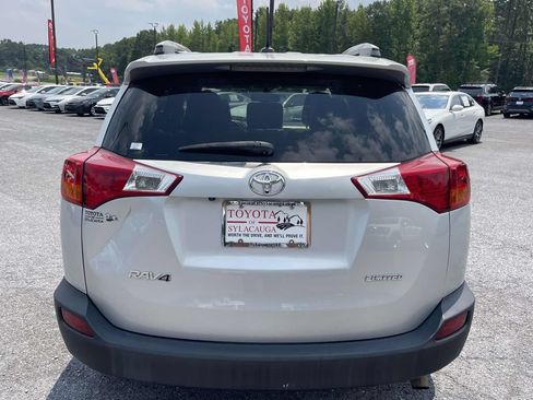 Used 2015 Toyota RAV4 Limited FWD image 3