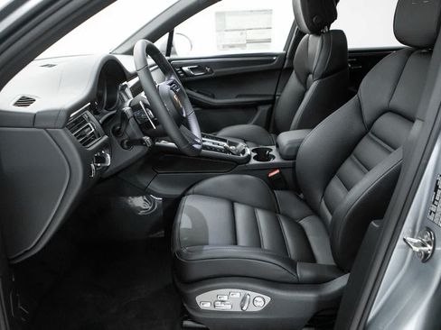 New 2026 Porsche Macan GTS AWD/4WD image 22