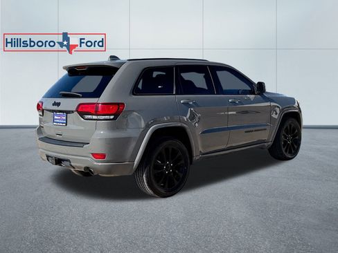 Used 2020 Jeep Grand Cherokee Altitude image 7