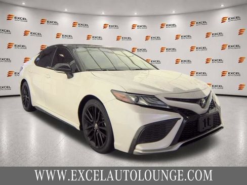 Used 2021 Toyota Camry XSE AWD/4WD image 6