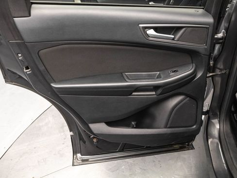 Used 2015 Ford Edge SE FWD image 30
