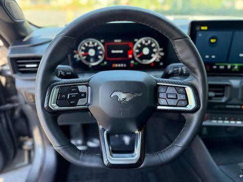 Used 2024 Ford Mustang Coupe RWD image 3