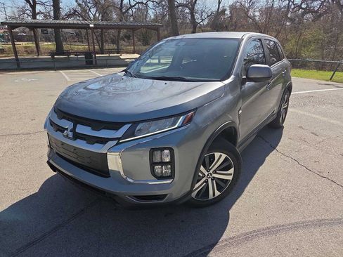 Used 2021 Mitsubishi Outlander Sport ES image 2
