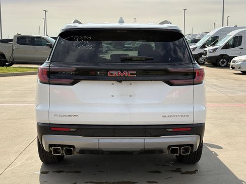 Used 2026 GMC Acadia Elevation w/ Elevation Premium Package FWD image 6