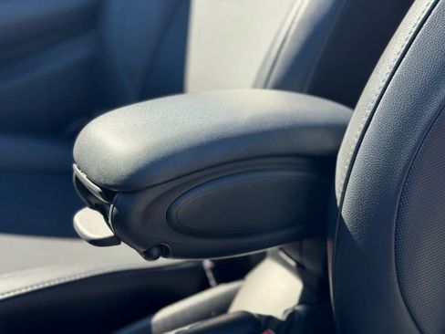 Used 2019 MINI Cooper Convertible image 48