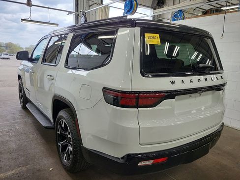 Used 2025 Jeep Wagoneer Series II image 4