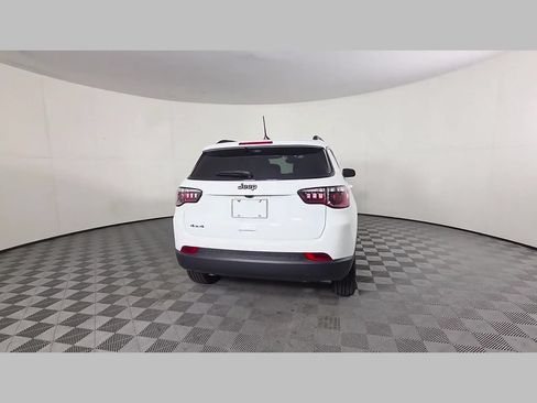 Used 2025 Jeep Compass Latitude w/ Altitude Special Edition AWD/4WD image 40