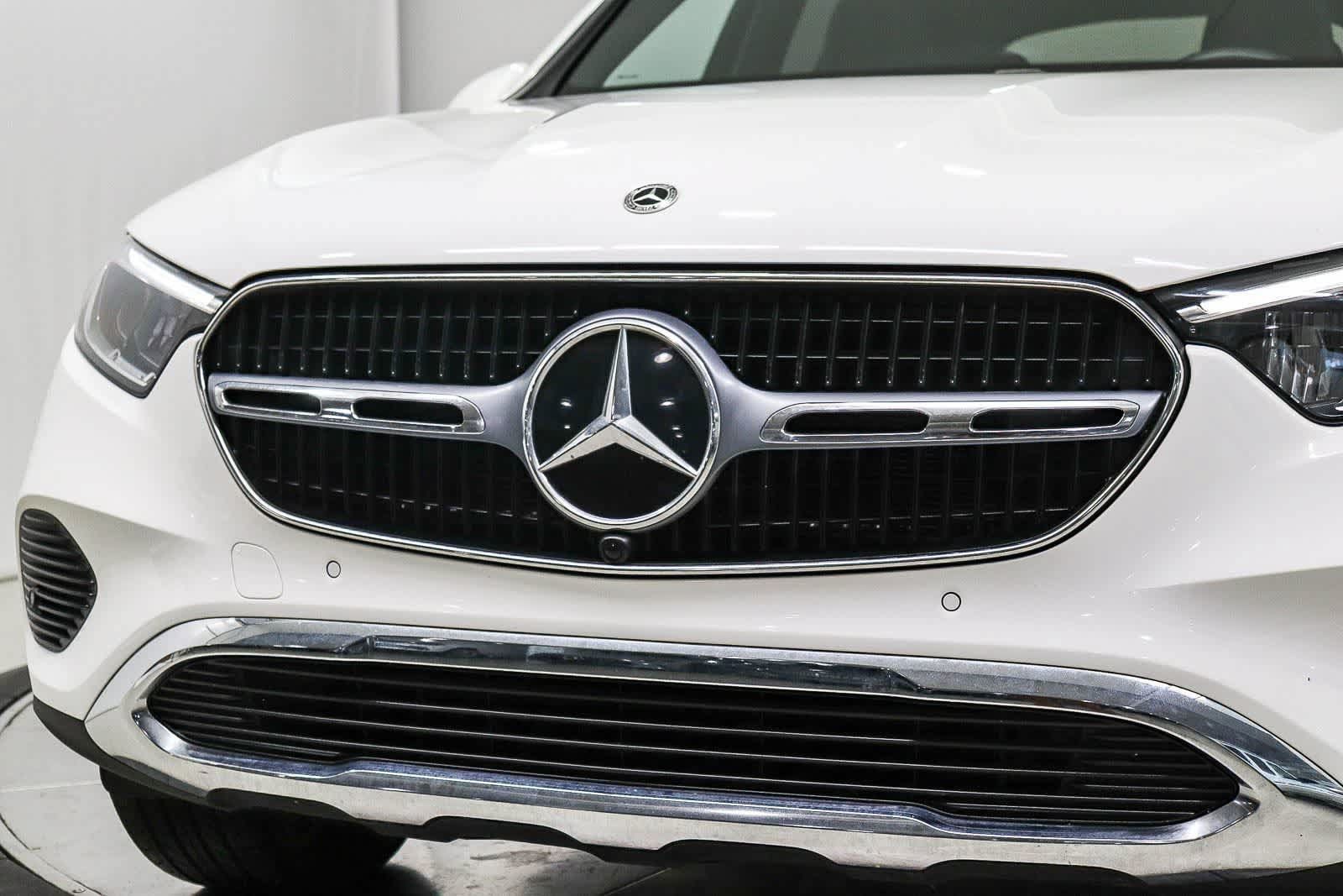 Certified 2024 Mercedes-Benz GLC 300 image 8