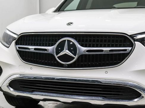 Used 2024 Mercedes-Benz GLC 300 image 8
