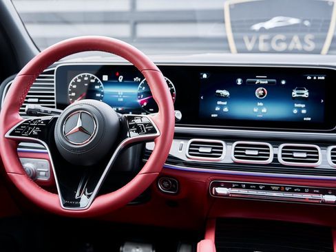 Used 2026 Mercedes-Benz Maybach GLS 600 4MATIC image 72