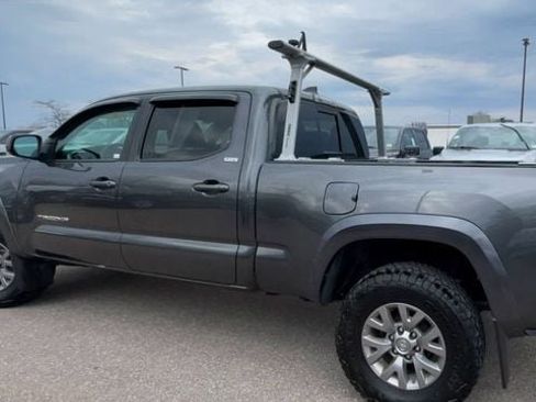 Used 2019 Toyota Tacoma SR5 image 4