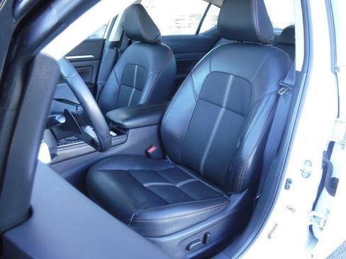 Used 2023 Nissan Altima 2.5 SR image 17