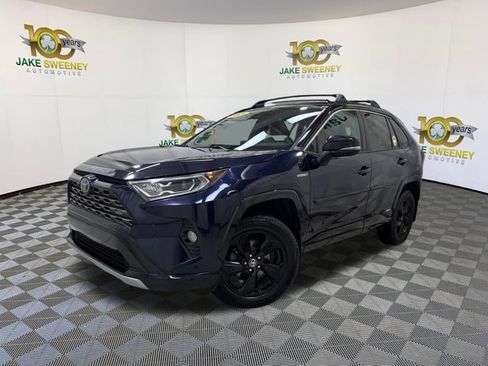 Used 2021 Toyota RAV4 XSE AWD/4WD image 4